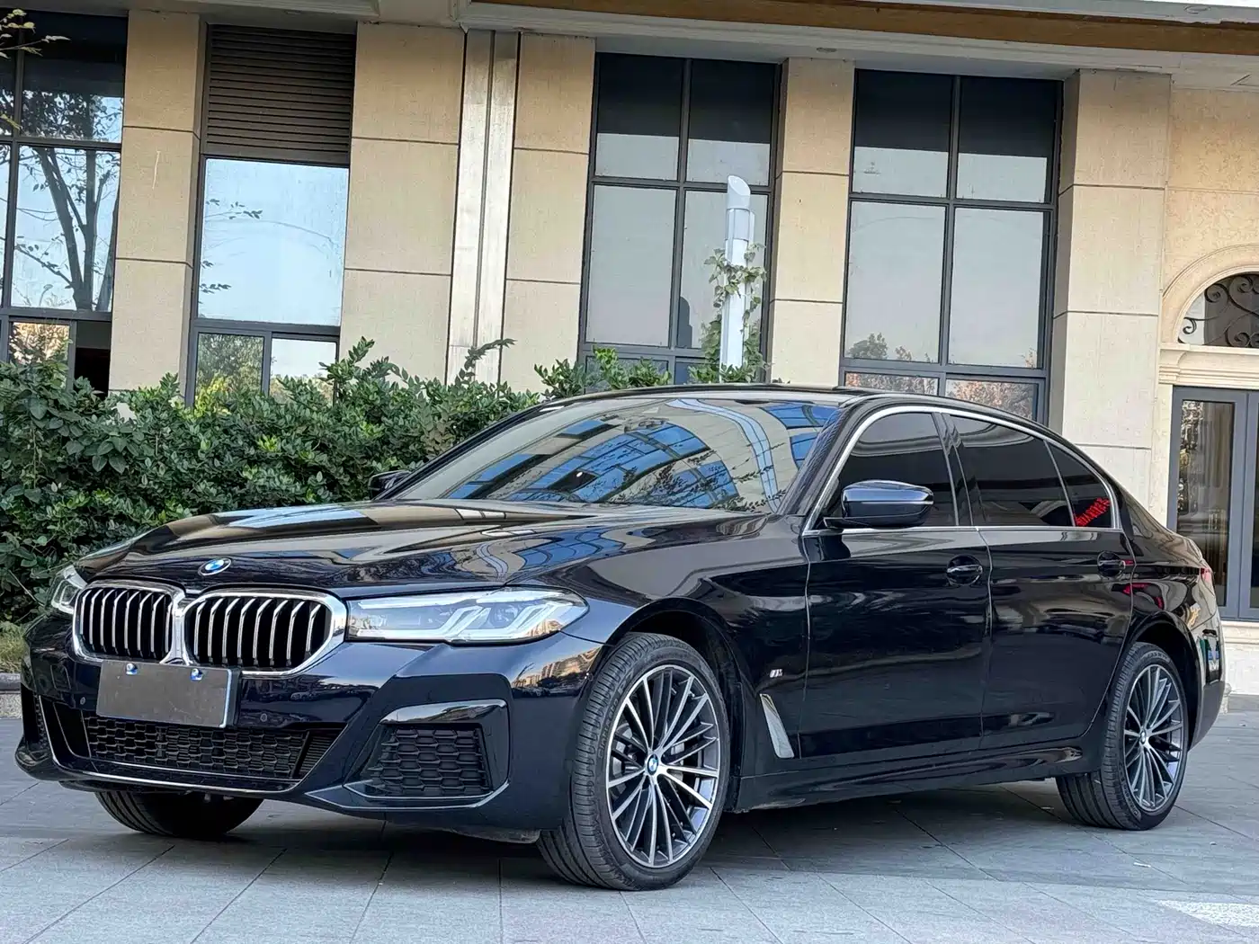 BMW 5 Series 2021 530Li Leading M Sport Package