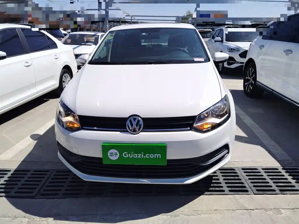 Volkswagen Polo 2016 1.4L Automatic Trend фото 3
