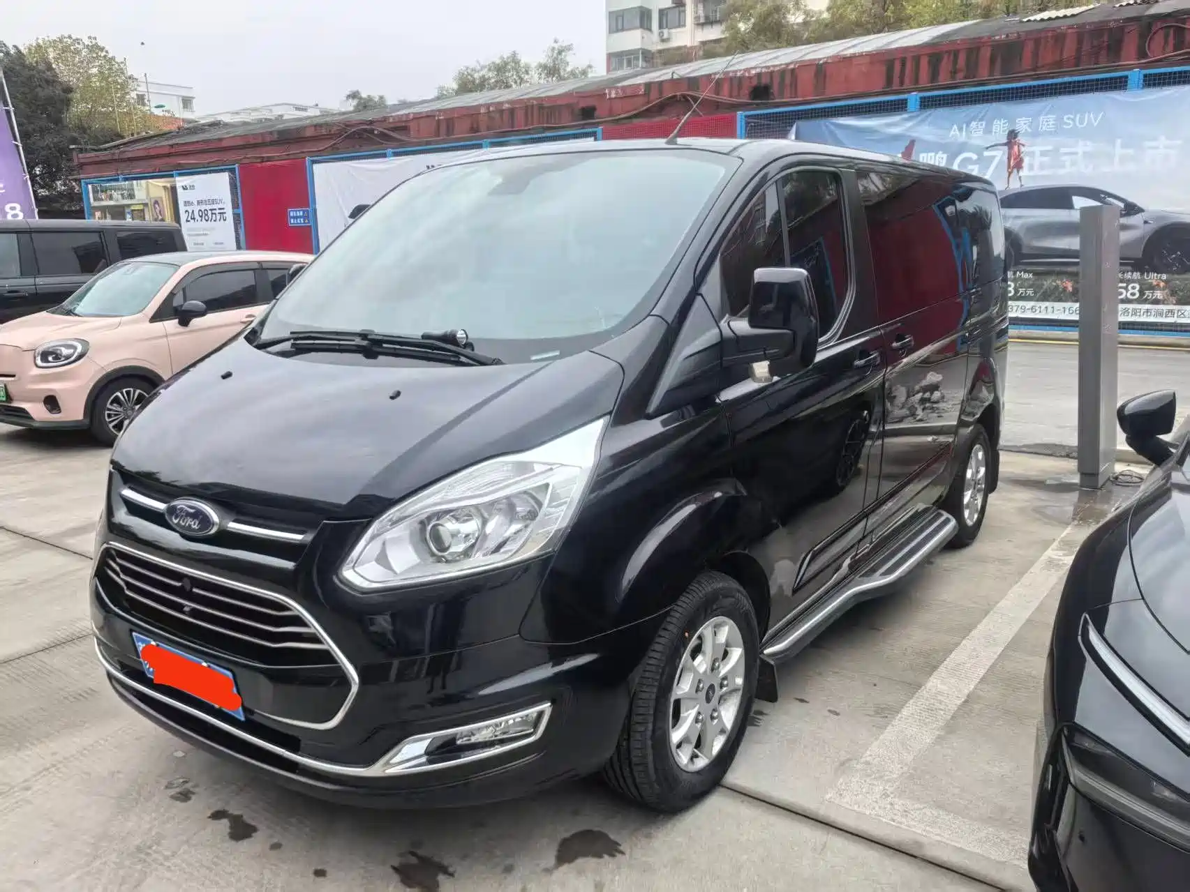 صورة 1 - Ford Tourneo