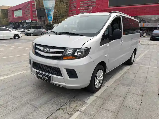  JAC Refine JAC Refine M3 2022 1.8L 7-Seater Standard