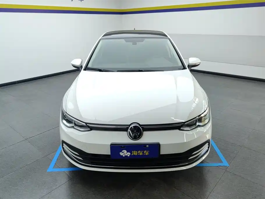 Volkswagen Golf 2023 Facelift 280TSI DSG Pro фото 2