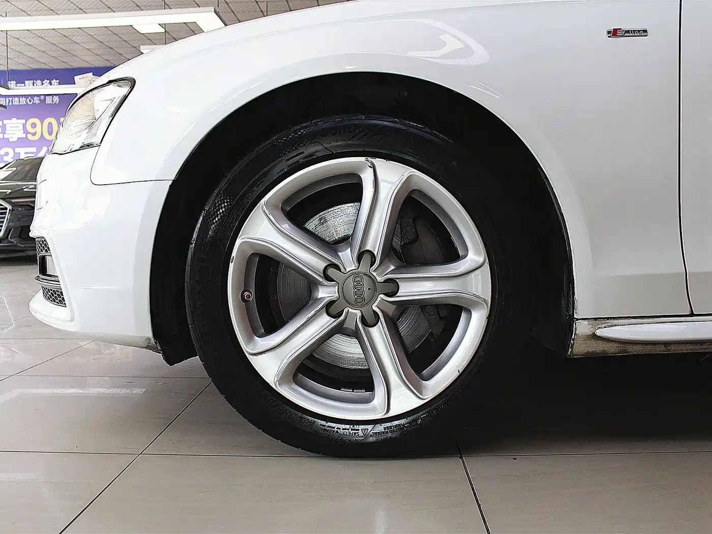 Audi A4L 2015 45 TFSI quattro Individual Sport фото 15
