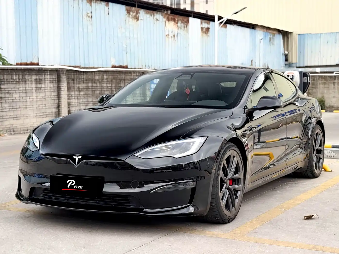 TESLA MODEL S