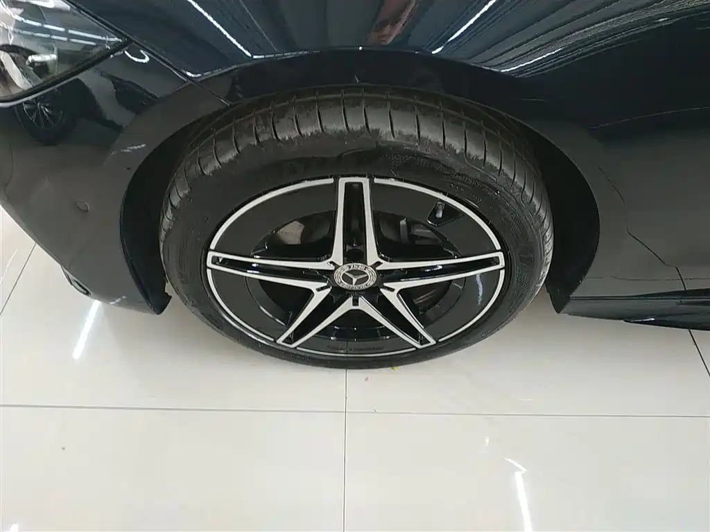Mercedes-Benz C-Class 2023 Facelift II C 260 L Night Edition фото 25