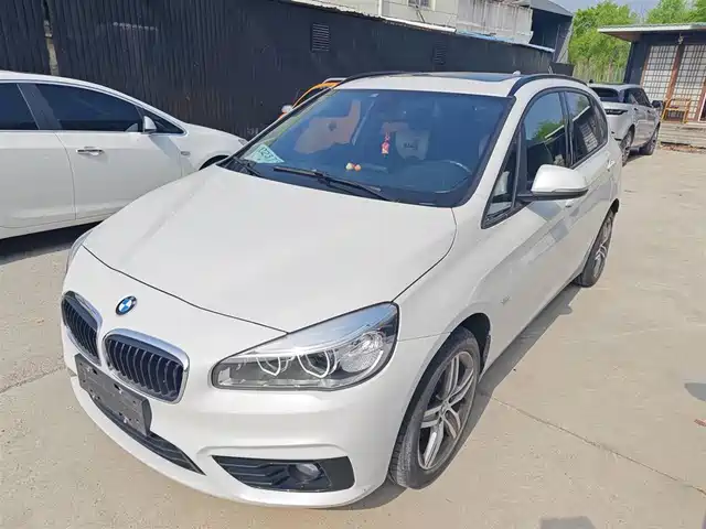 BMW BMW 2 Series Touring 2016 218i Sport Design Package