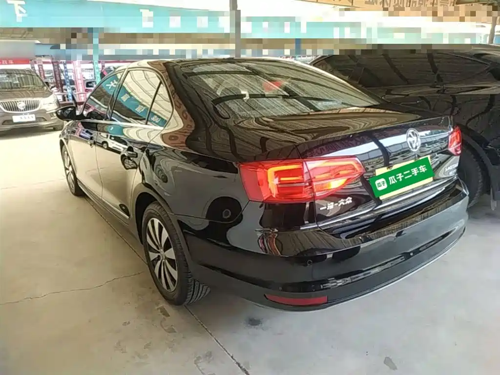 Volkswagen Sagitar 2017 180TSI Auto Exclusive Edition фото 5