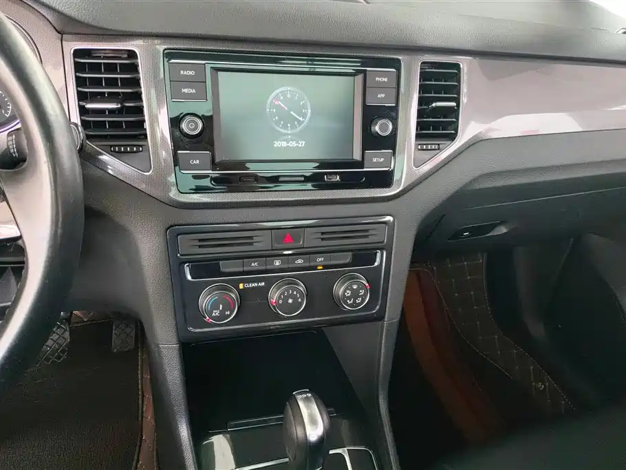 Volkswagen Golf Sportsvan 2018 230TSI Automatic Progressive фото 13