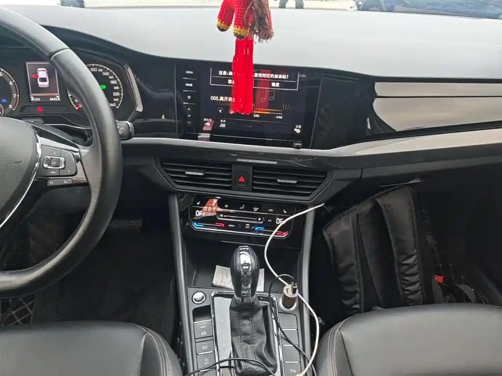 Volkswagen Bora 2020 280TSI DSG Luxury фото 13
