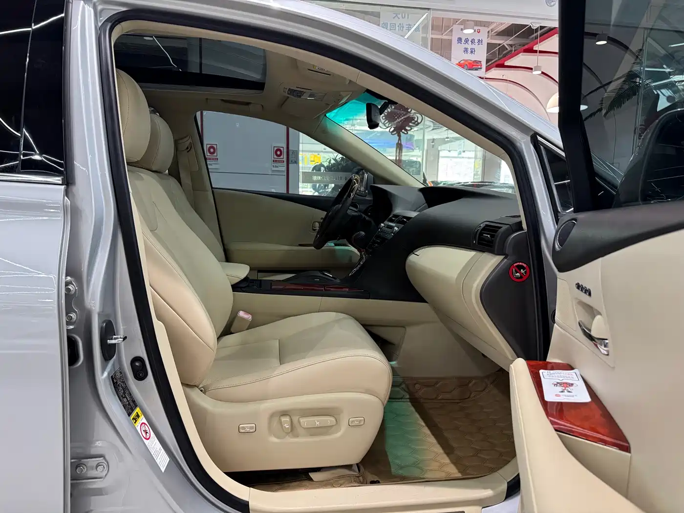 Lexus RX Classic 2009 Model 350 Premium Edition фото 11