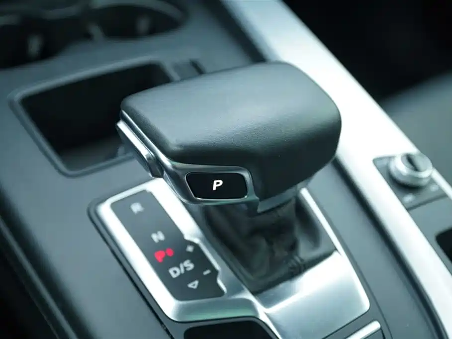 Audi A4L 2020 40 TFSI Fashion Dynamic Edition фото 9