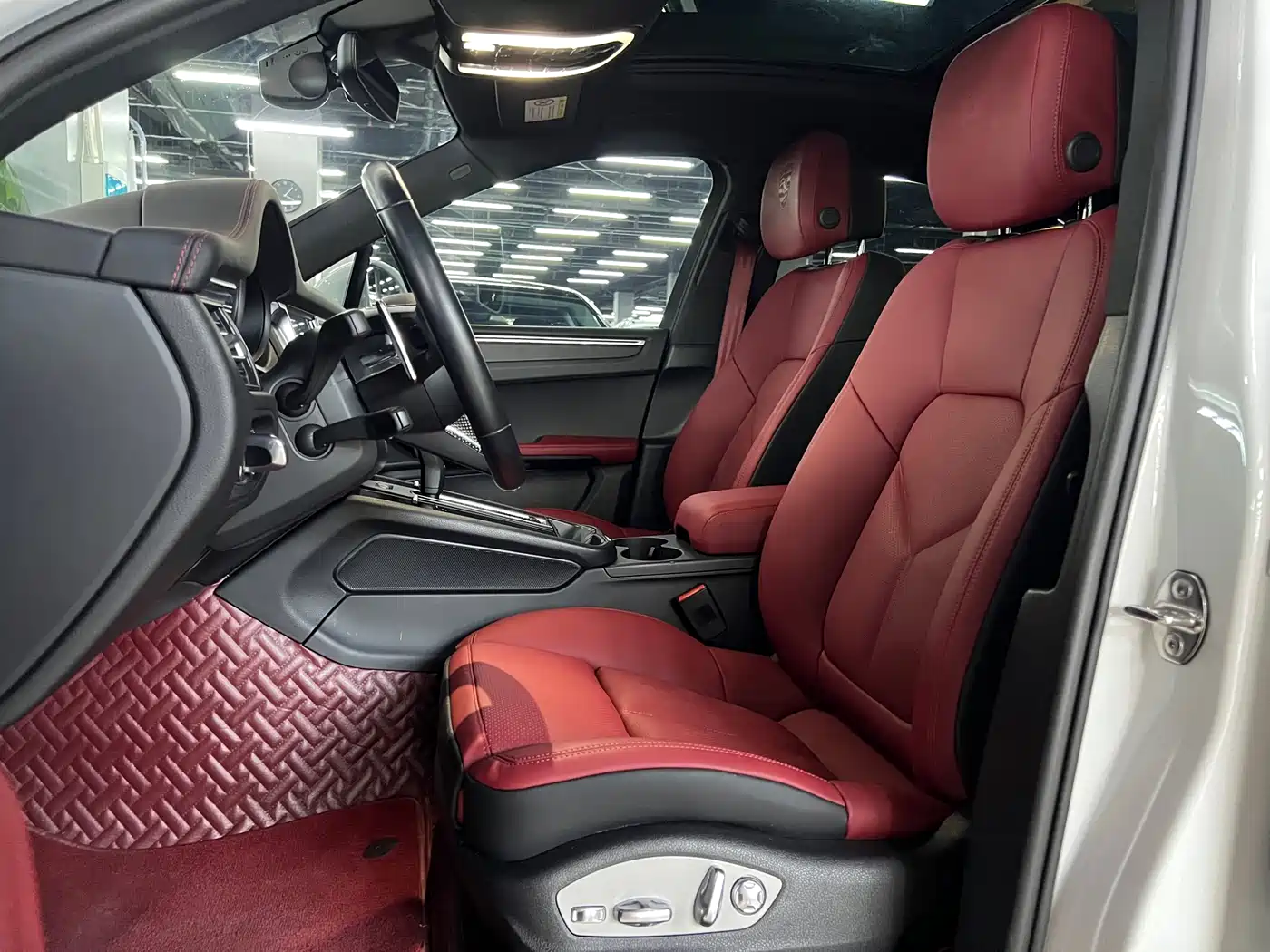 Porsche Macan 2022 Macan 2.0T фото 4