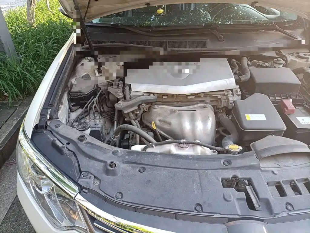 Toyota Camry 2015 2.0G Leading Edition фото 20