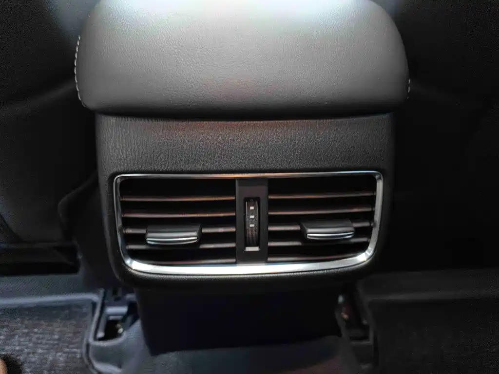 Photo 19 - Mazda Atenza