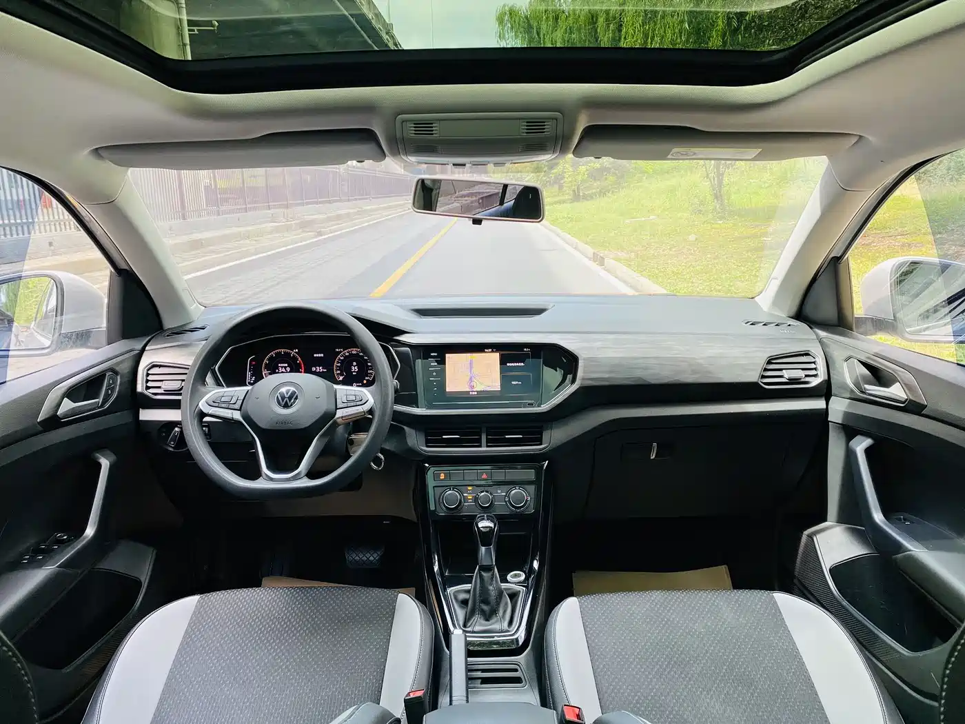 Volkswagen Tanying 2020 1.5L Automatic Joy Edition фото 4