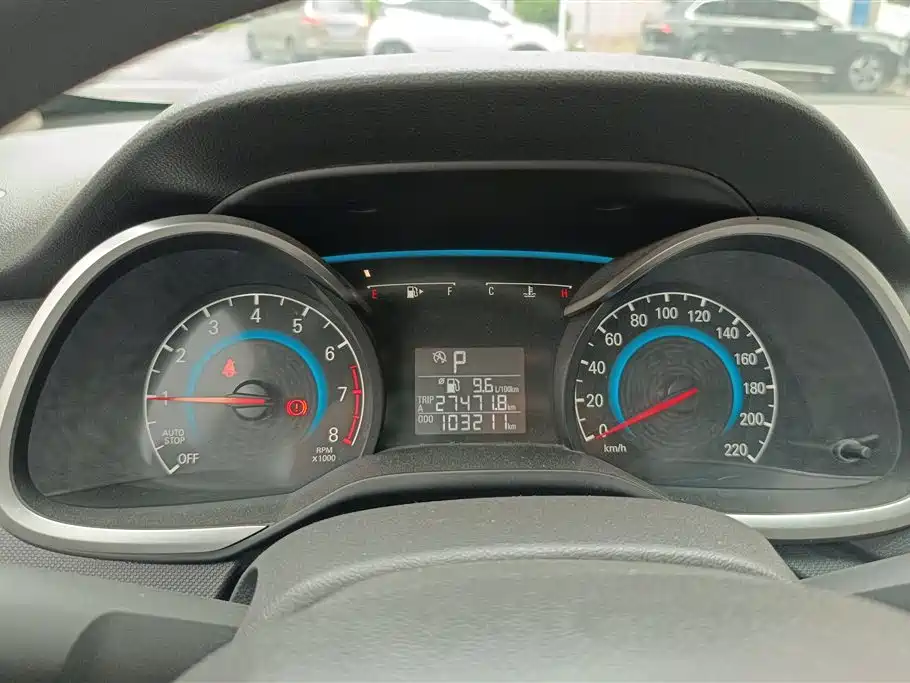 Chevrolet Cavalier 2016 1.5L Automatic Enjoyment Edition фото 14