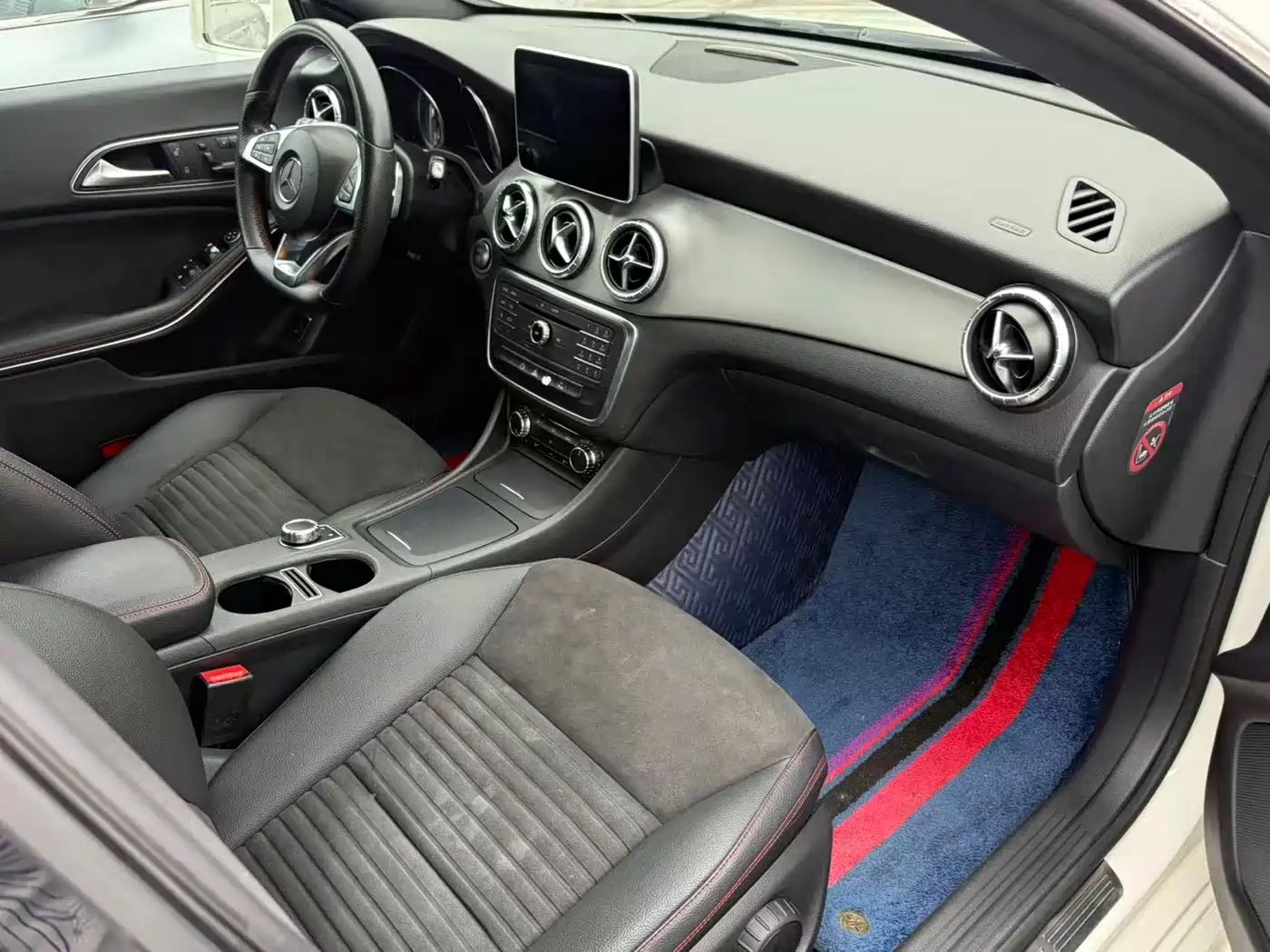 Mercedes-Benz CLA (Import) 2015 CLA 220 4MATIC фото 9