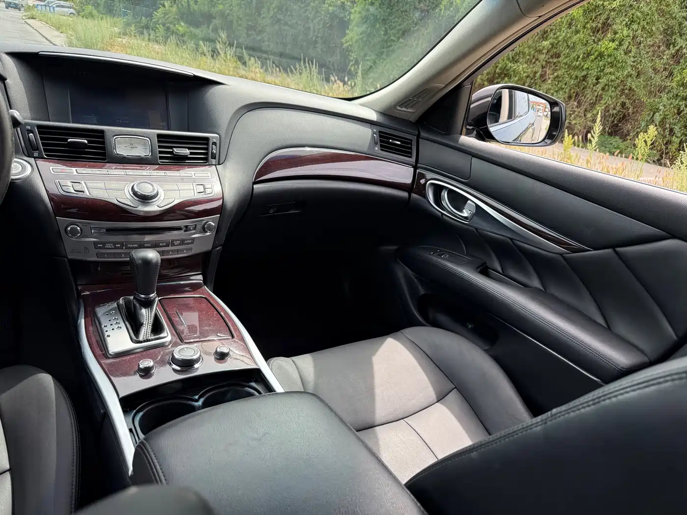 Infiniti Q70 2017 2017 Q70L 2.5L Enjoyment Edition