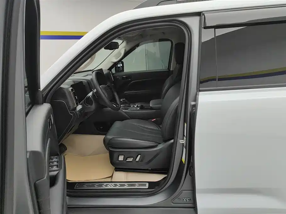 Haval H9 2024 2.0T Gasoline AWD Extreme Edition фото 9