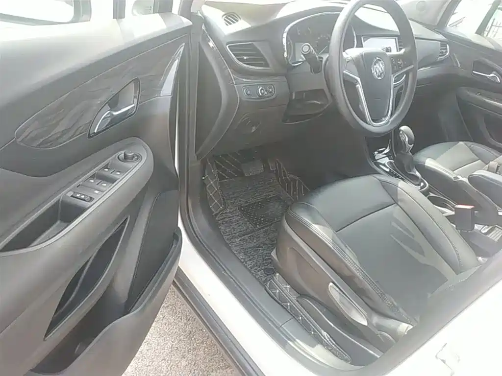 Buick Encore 2017 18T Automatic 2WD Urban Leading фото 16