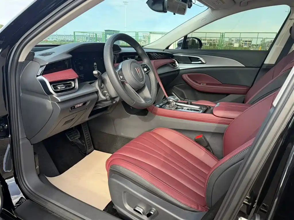 Hongqi H5 2024 1.5T DCT Smart Connect Flag Rhythm Edition фото 18