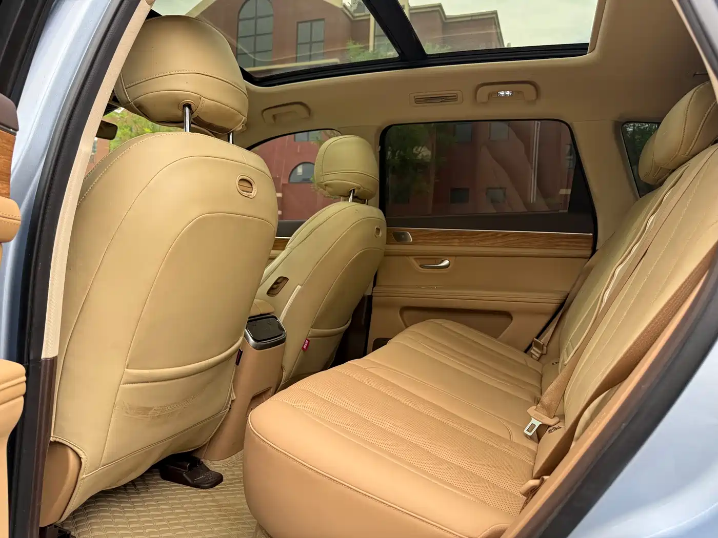 AITO Wenjie AITO M7 2024 1.5T Smart AWD Max Edition 5-Seater фото 6