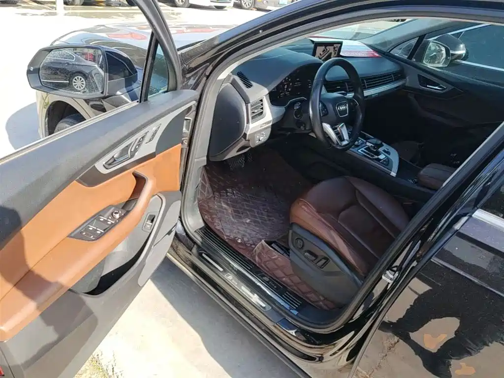Audi Q7 2019 45 TFSI Comfort фото 16