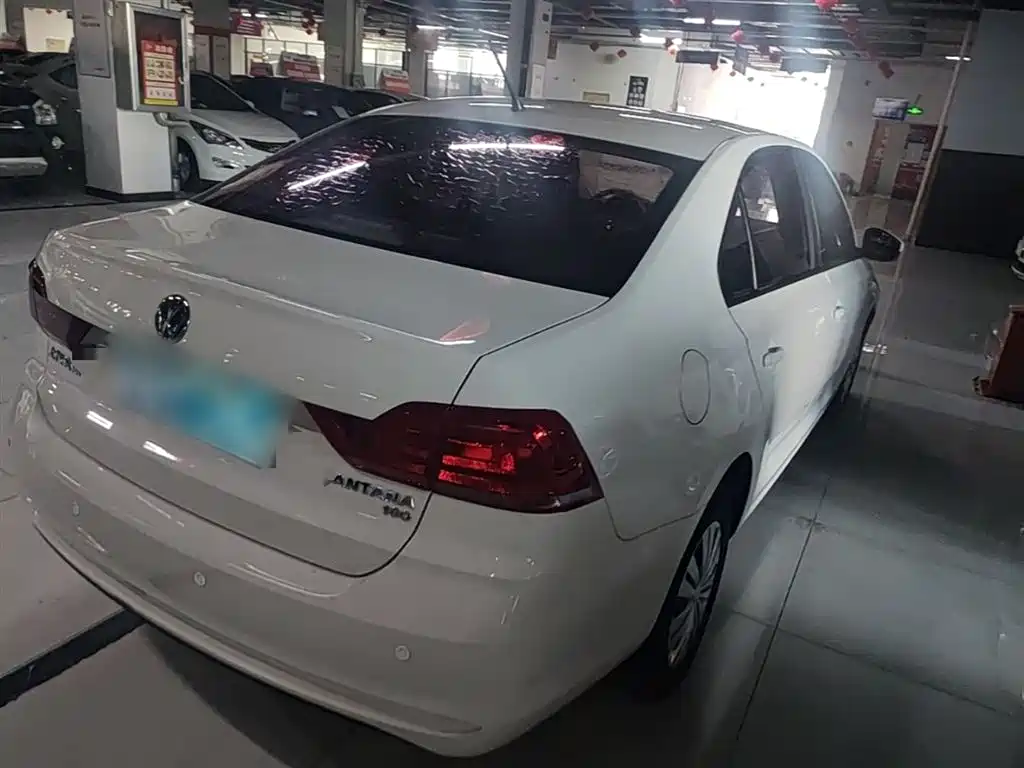 Volkswagen Santana 2016 1.6L Manual Trend Edition фото 7