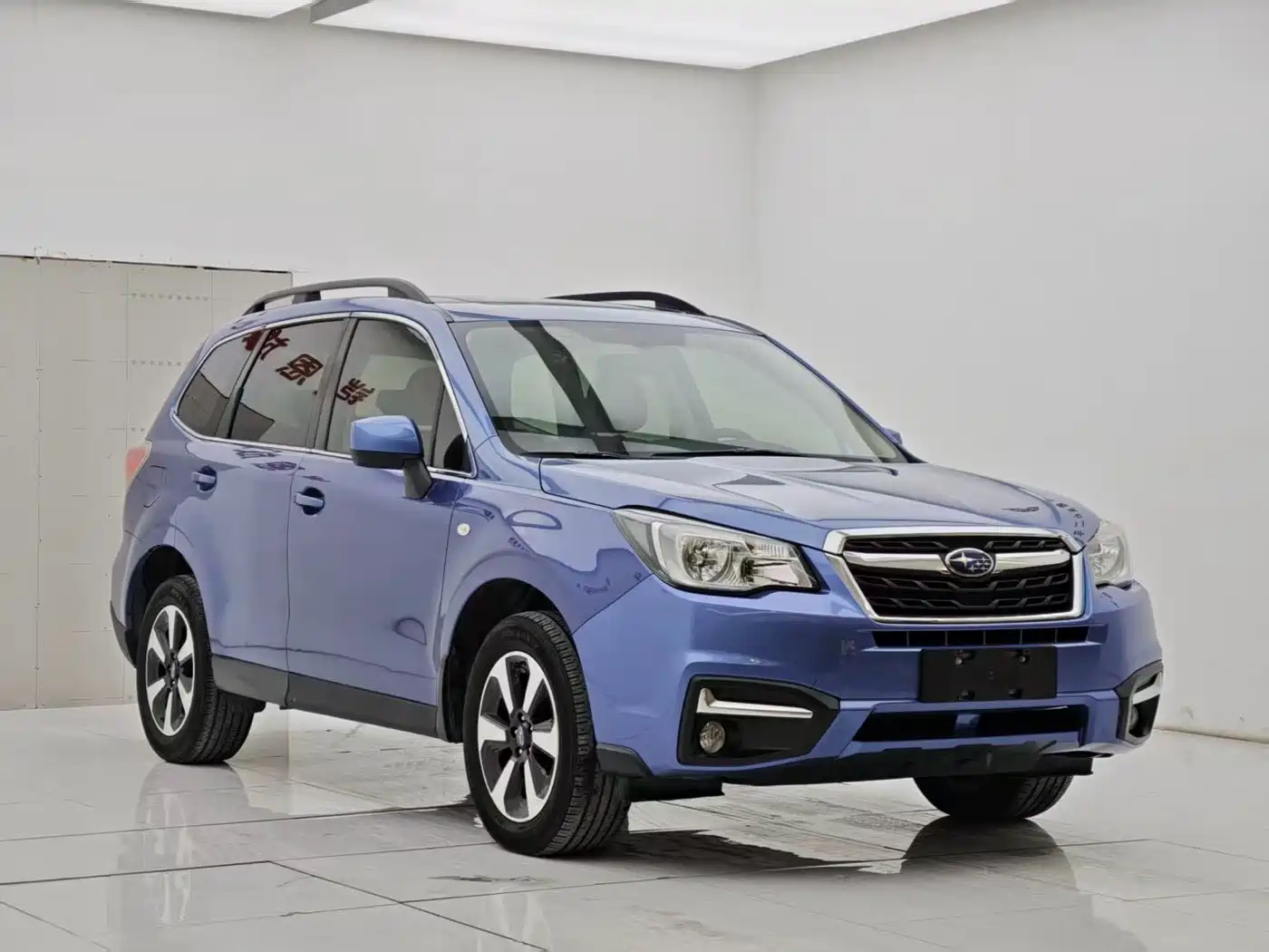 Subaru Forester 2016 2.0i Luxury Navigation Edition фото 3