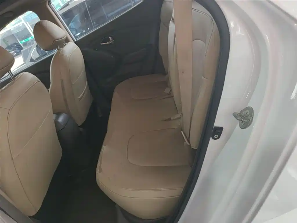 Hyundai Beijing Hyundai ix35 2015 2.0L Automatic 2WD Smart Type China IV фото 17