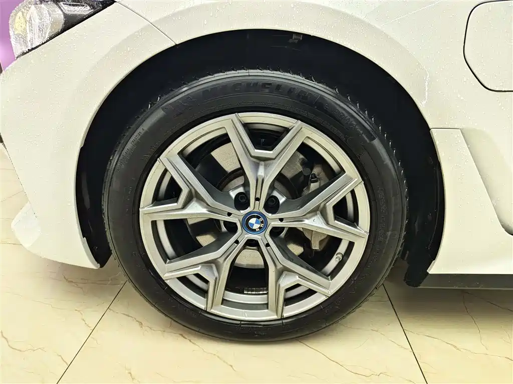 BMW i3 2022 eDrive 35 L фото 8