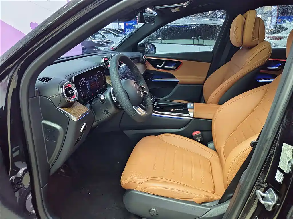 Mercedes-Benz GLC 2023 Facelift GLC 300 L 4MATIC Sport 5-Seater фото 10