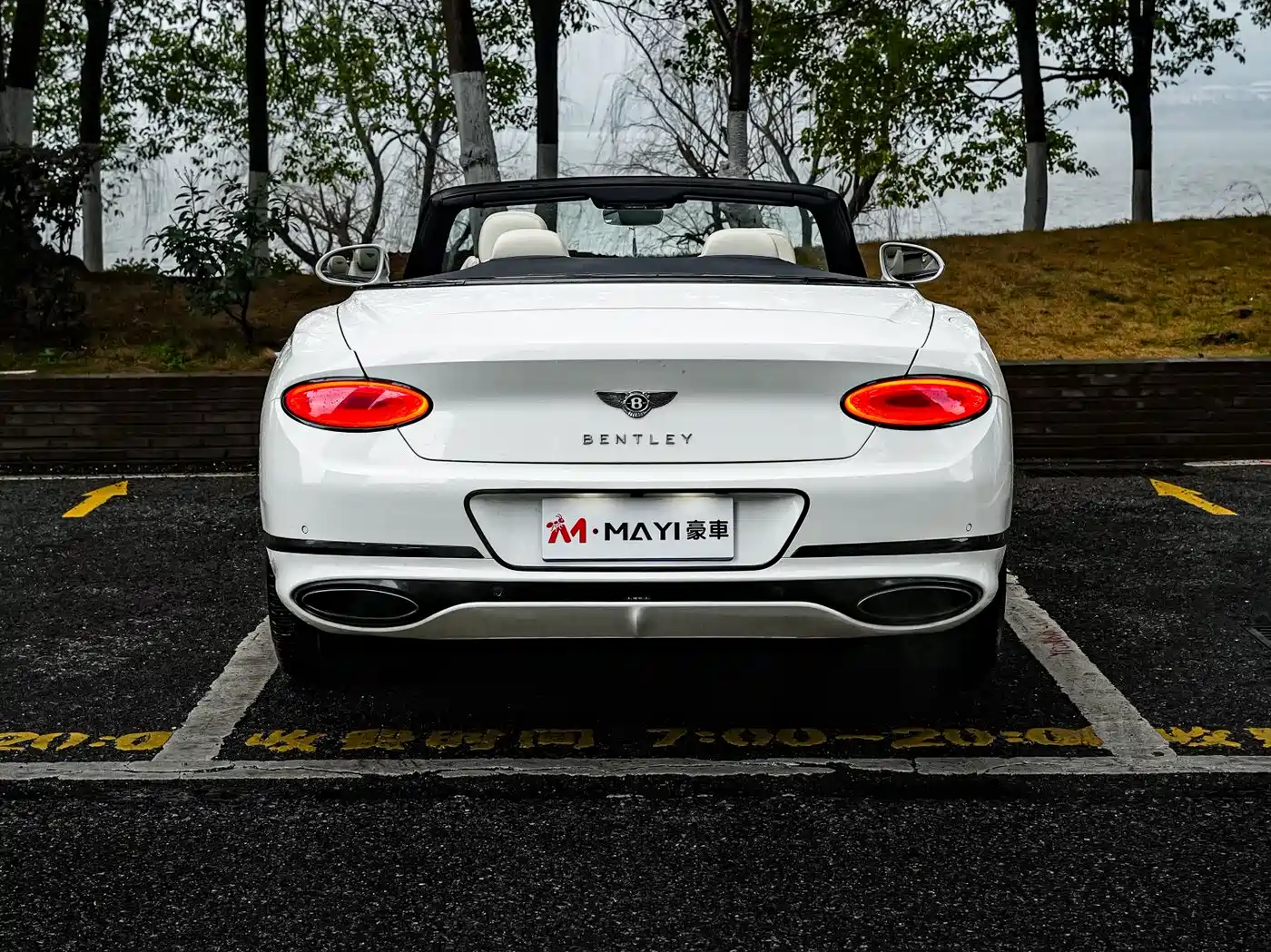 Bentley Continental 2019 6.0T GT W12 Convertible фото 3