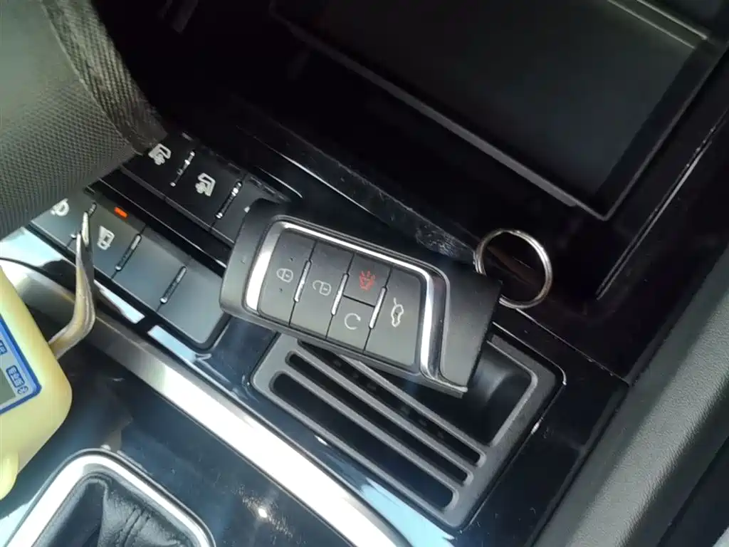 GAC Trumpchi Trumpchi GS8 2017 320T 2WD Luxury Smart Connect (7-seater) фото 9