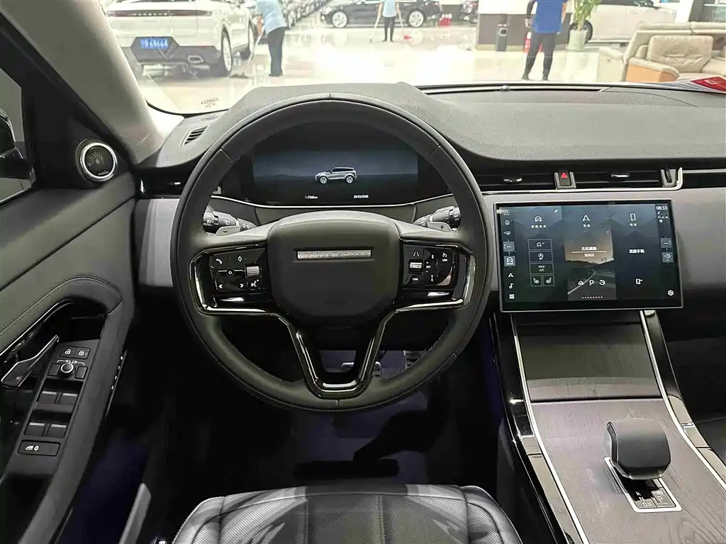 Land Rover Range Rover Evoque 2026 Range Rover Evoque L SE фото 14