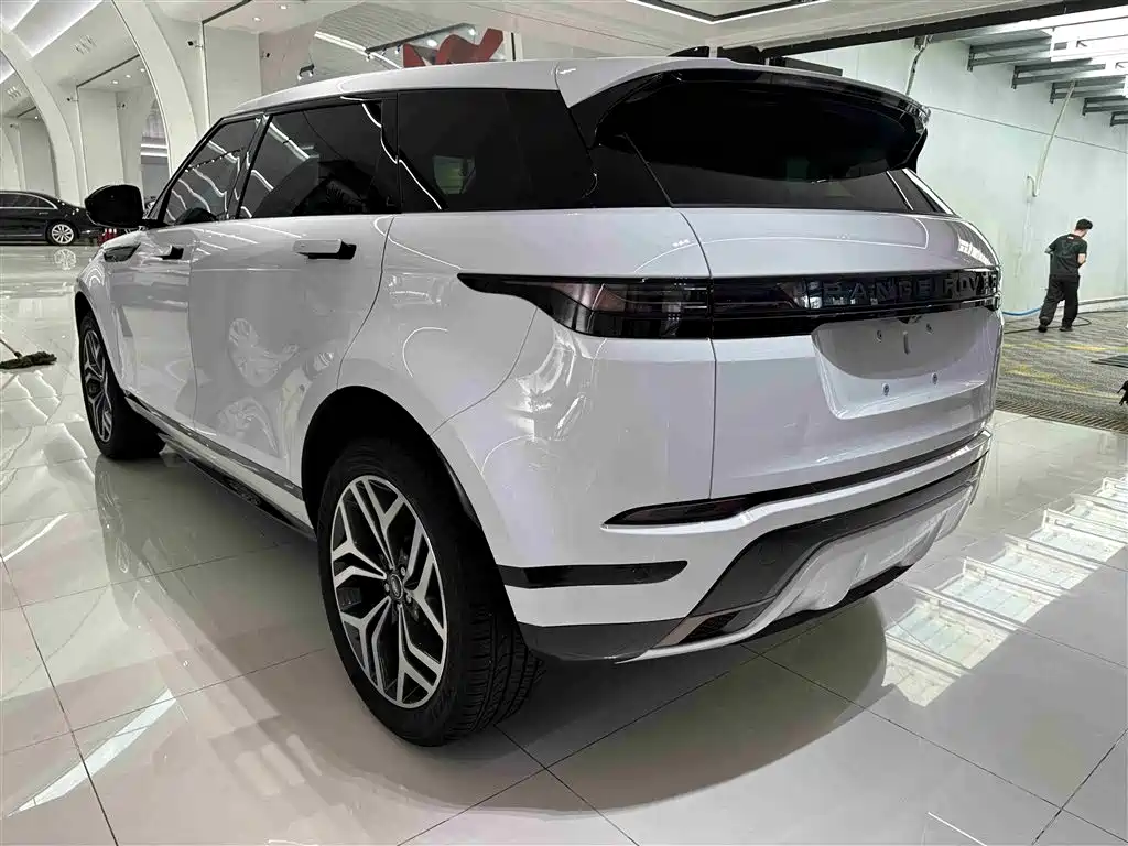 Land Rover Range Rover Evoque 2026 Range Rover Evoque L SE фото 20