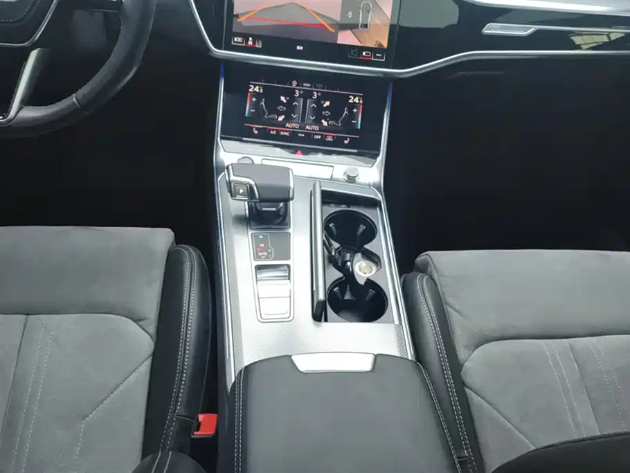 Audi A6L 2023 Facelift 45 TFSI Premium Dynamic фото 16
