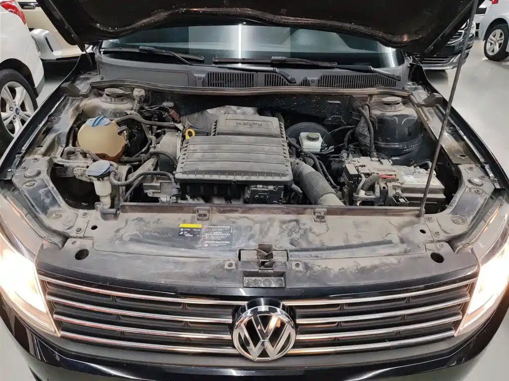 Volkswagen Lavida 2017 1.6L Automatic Trend Edition фото 20
