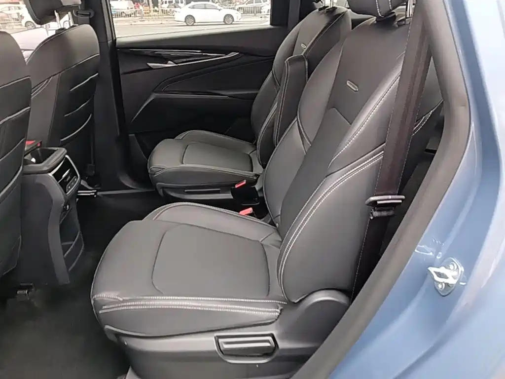SAIC Maxus Maxus G50 2023 PLUS 1.5T Automatic Cruise Edition фото 17