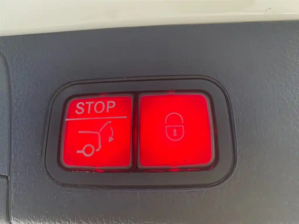 Mercedes-Benz GLB 2023 GLB 220 Dynamic фото 29