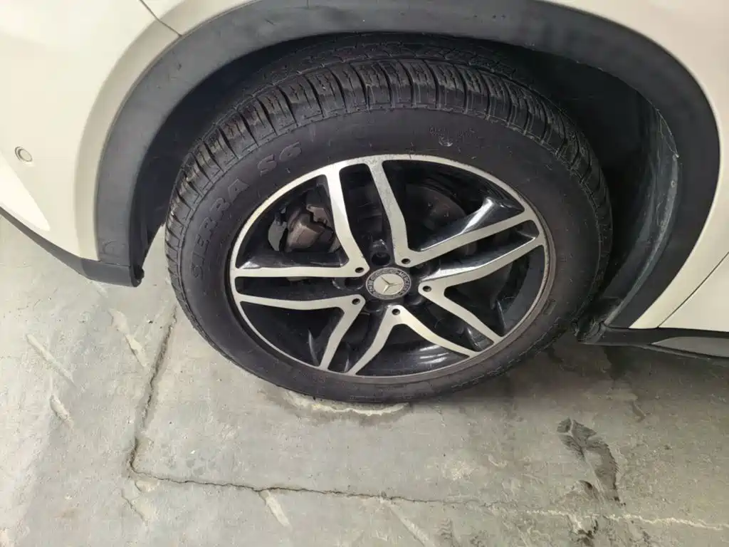 Mercedes-Benz GLA 2015 2015 GLA 200 Fashion