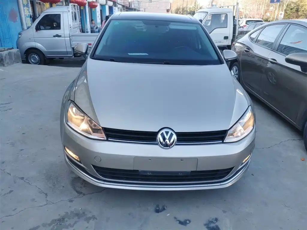 Volkswagen Golf 2016 230TSI Automatic Comfort фото 3