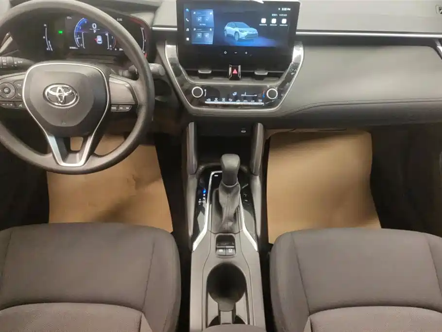 Toyota Frontlander 2023 2.0L CVT Elite Edition фото 16