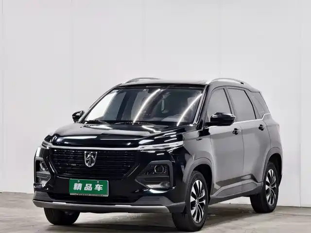 Baojun 530 2021 Global Vehicle Anniversary Edition 1.5T CVT Premium Connected 7-seater