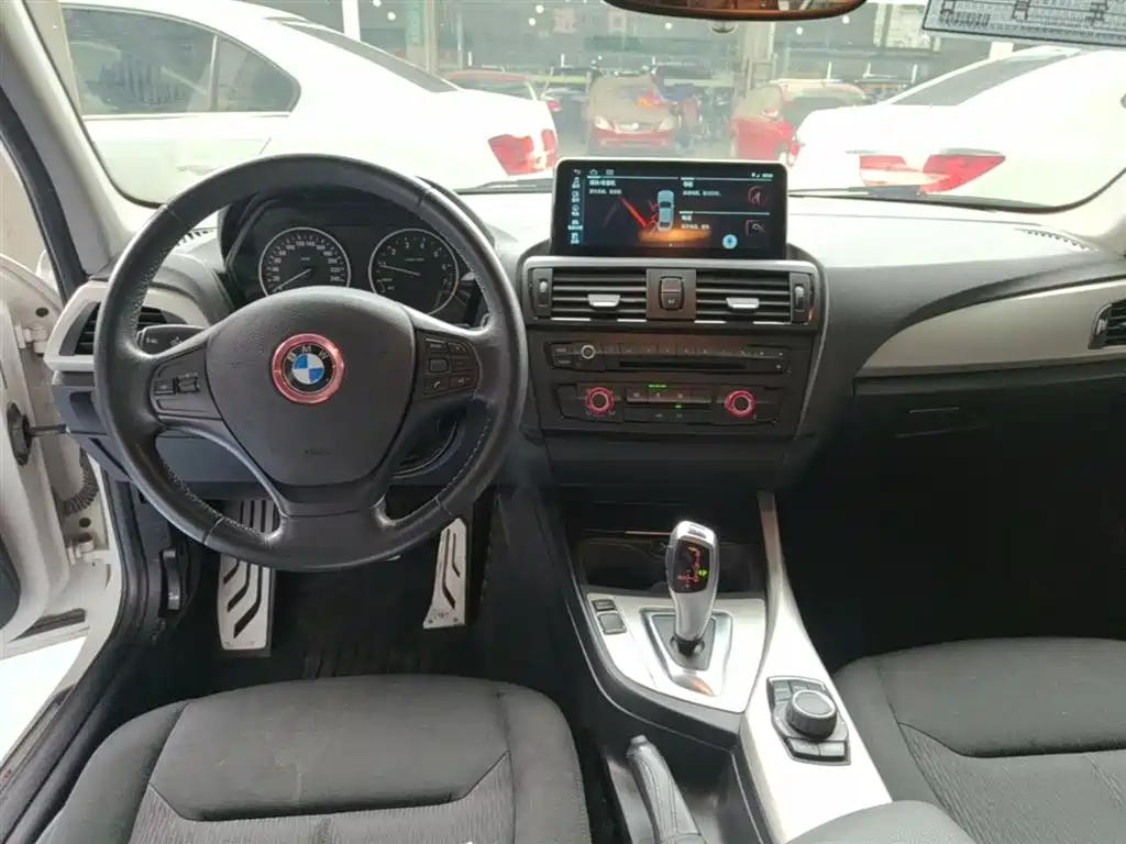 BMW 1 Series (Import) 2013 Facelift 116i Leading Model фото 10