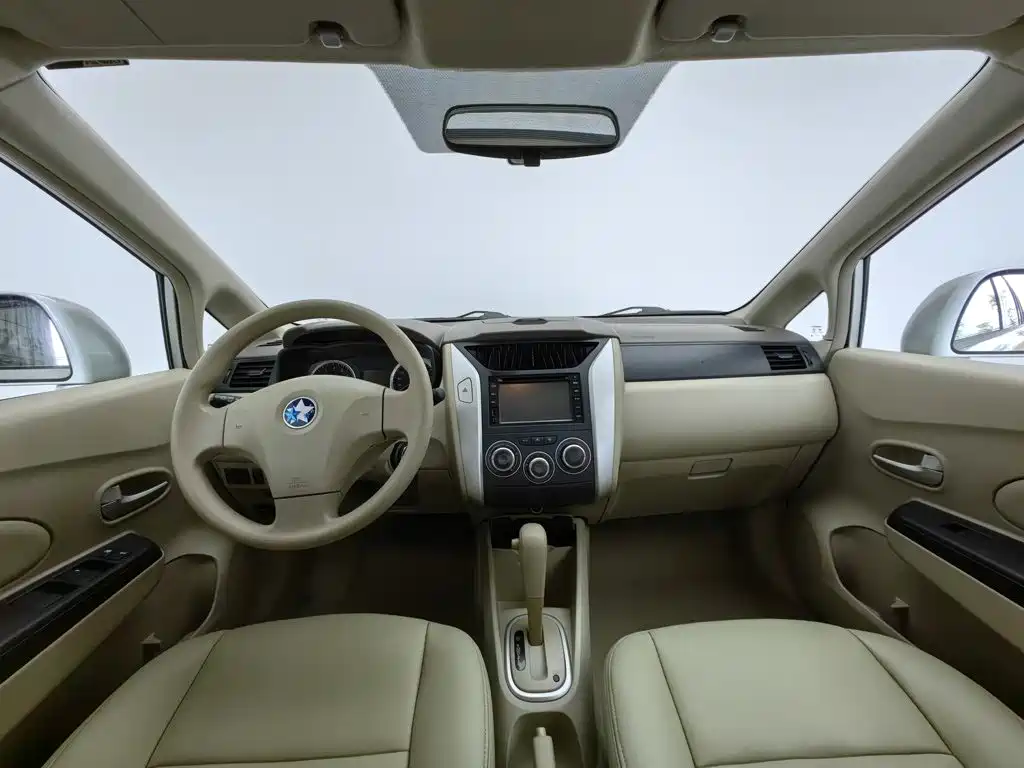 Venucia D50 2014 2013 1.6L Auto Fashion