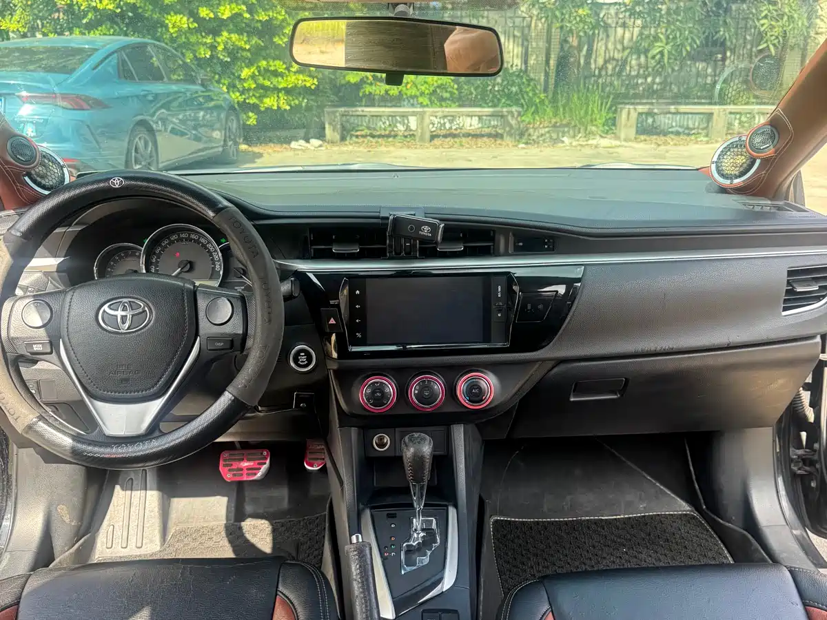 Toyota Levin 2014 1.6G CVT Elite Edition фото 8