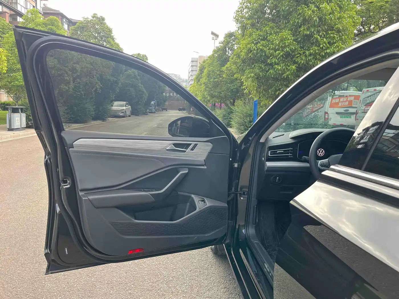 Volkswagen Sagitar 2025 300TSI DSG Surpass Edition фото 18