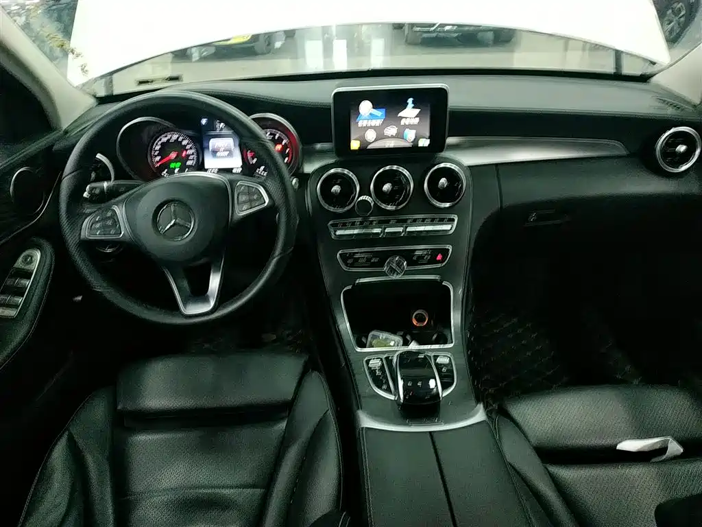 Mercedes-Benz C-Class 2017 C 180 L Sport фото 10