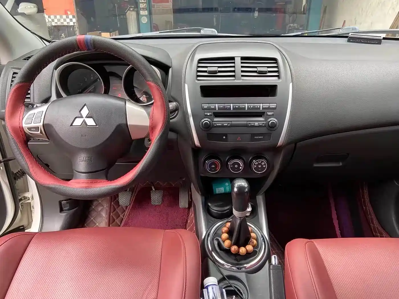 Mitsubishi ASX 2013 1.6L Manual 2WD Standard фото 4