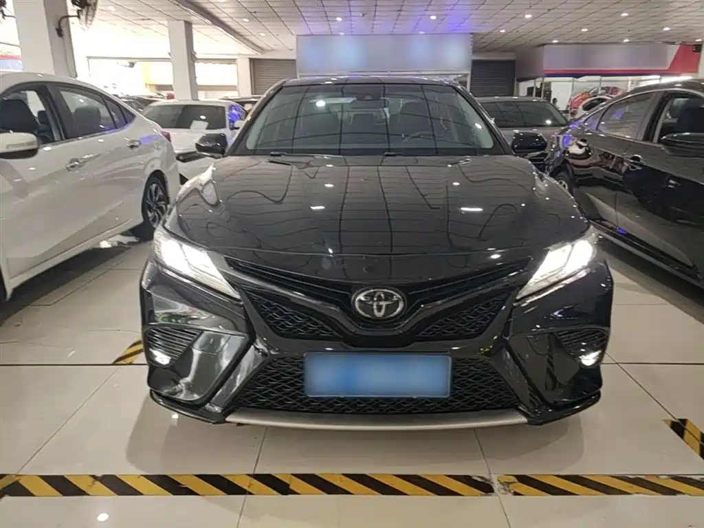 Toyota Camry 2018 2.0S Sport Edition фото 3